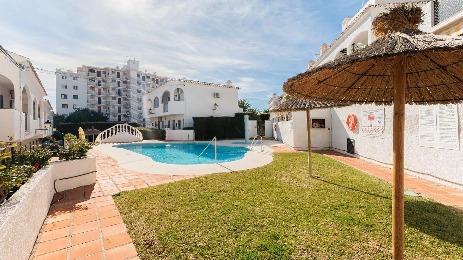 Cosy Apartment In Verano Azul Nerja Spain