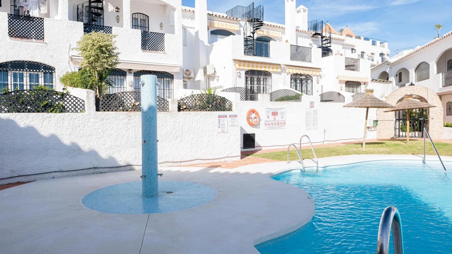 Cosy Apartment In Verano Azul Nerja 0*,