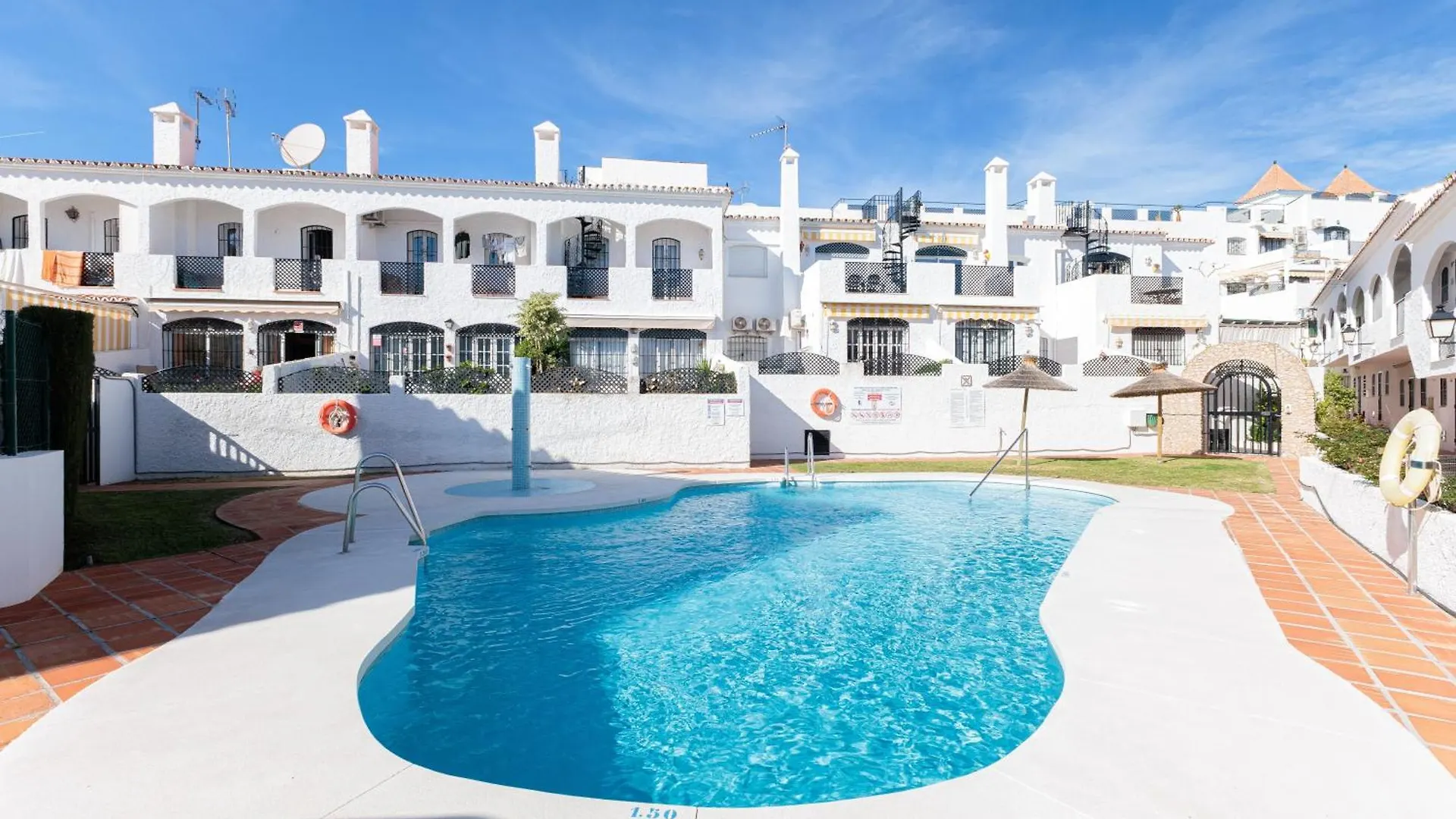 Cosy Apartment In Verano Azul Nerja