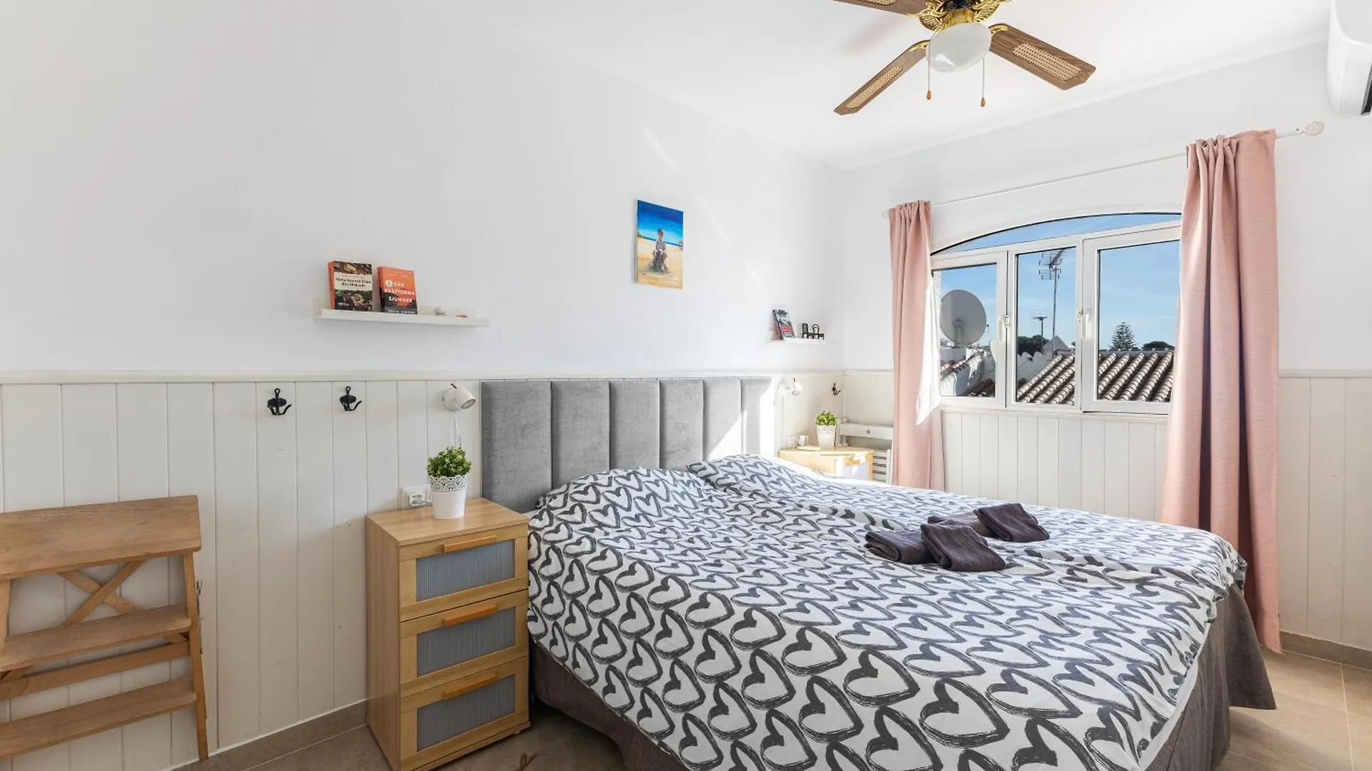 Cosy Apartment In Verano Azul Nerja Spain